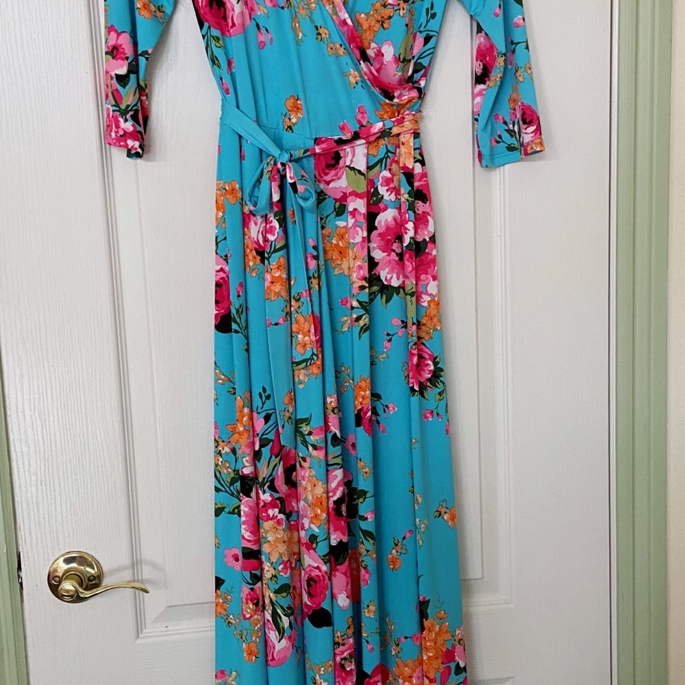 ❌SOLD❌👗Turquoise Floral Faux-Wrap Maxi Dress👗